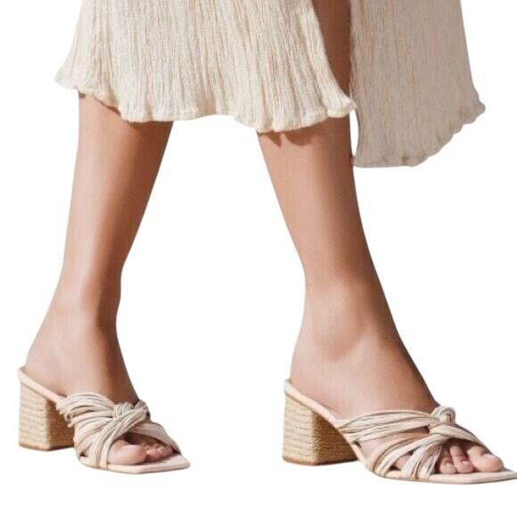 ANDRE ASSOUS Kelsie Size 9 Cream/Tan Leather Twist Mule Chunky Heel Slide Sandal - Picture 1 of 10